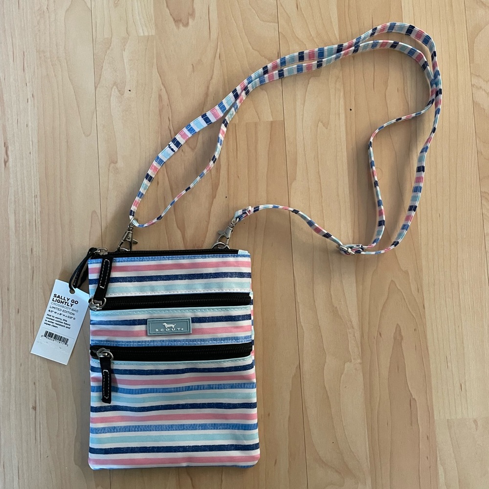 NWT Scout Sally Go Lightly Crossbody Bag